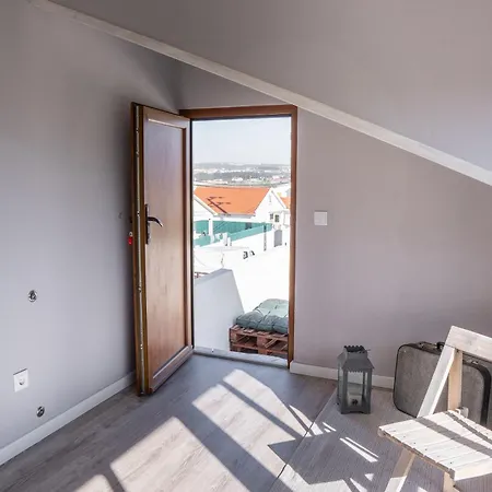 Palmeiras House - בית הארחה 4*