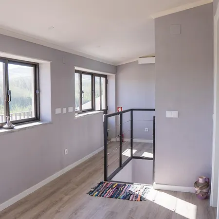 Palmeiras House - 4*