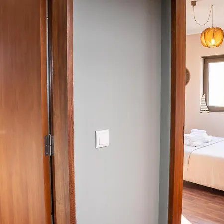 Palmeiras House - בית הארחה 4*