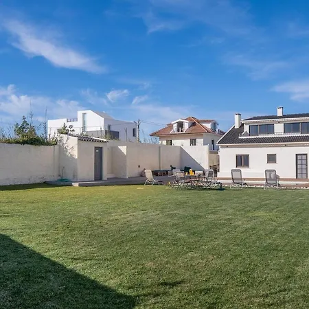 Villa Palmeiras House -
